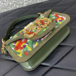 Picture of Valentino Handbags _SKUfw240128210fw